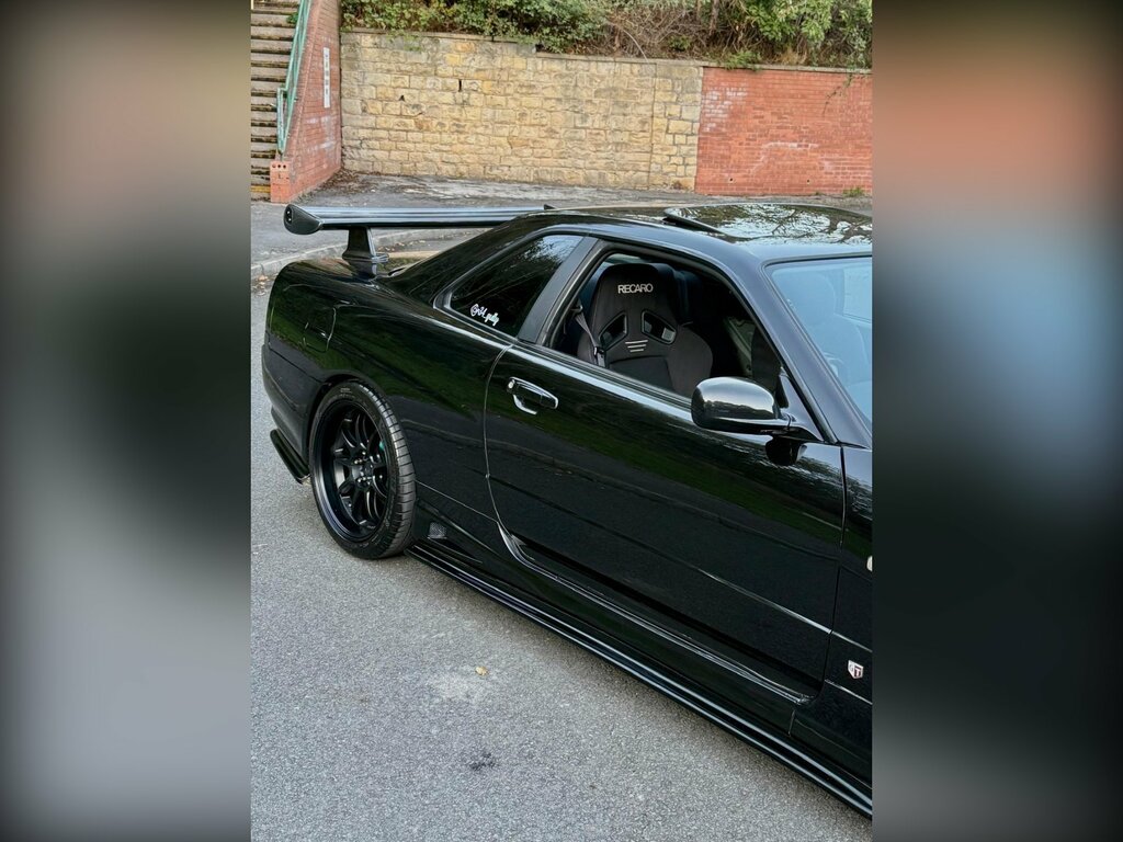 Nissan Skyline R34 2.6 Gtr V Spec Black #34