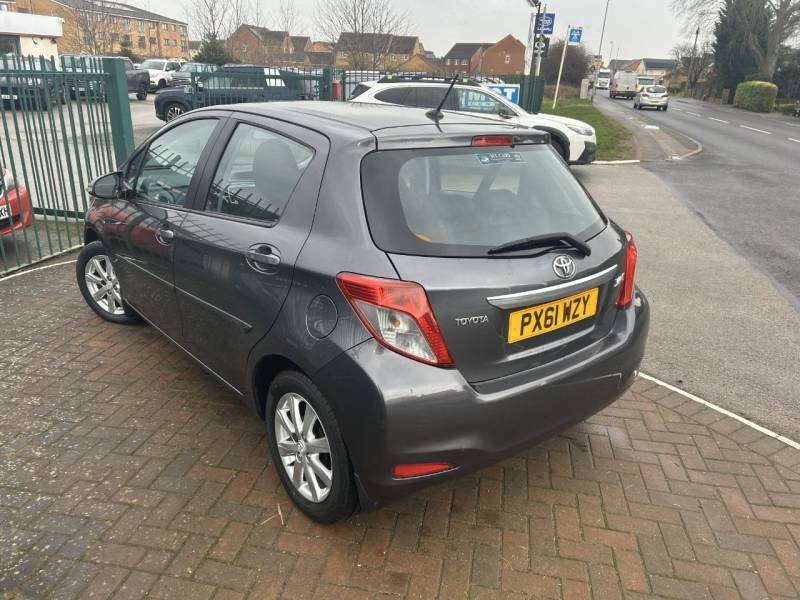 Toyota Yaris 1.33 Vvt-i Tr - 2011 61 PX61WZY Grey #4