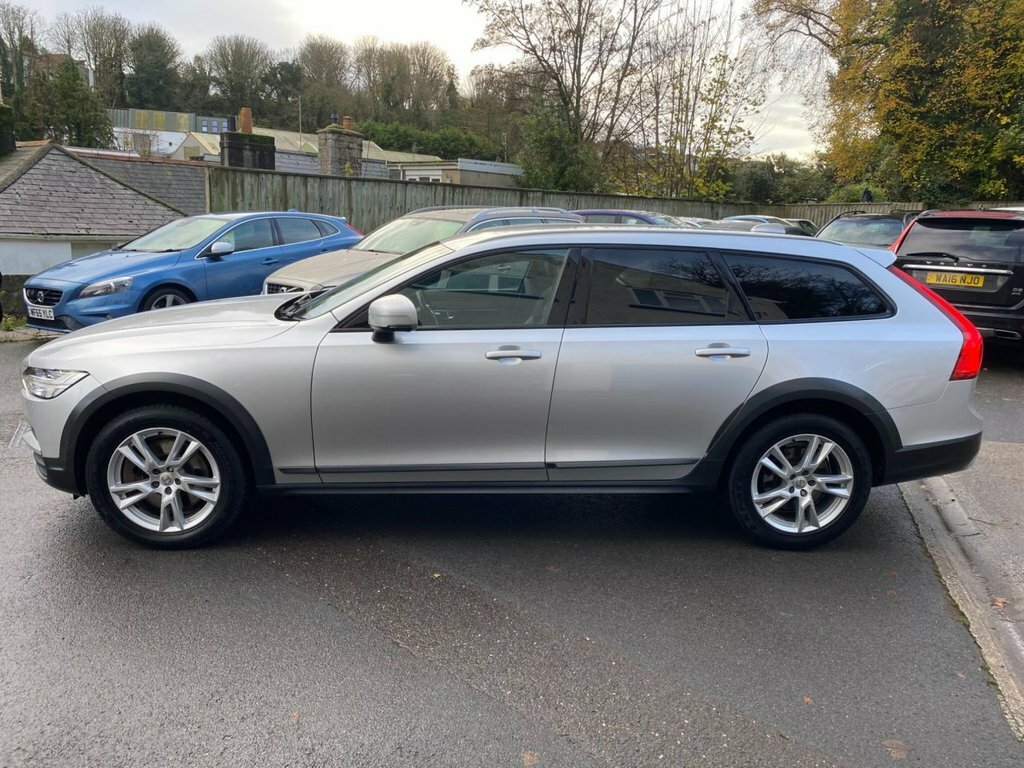 Volvo V90 Cross Country 2017 2.0 D5 Powerpulse Pro Estate KT17AWG Silver #2