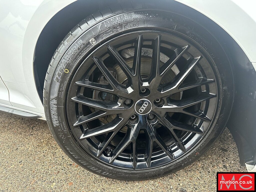 Audi A4 Avant Tfsi Black Edition YK69UMM White #2
