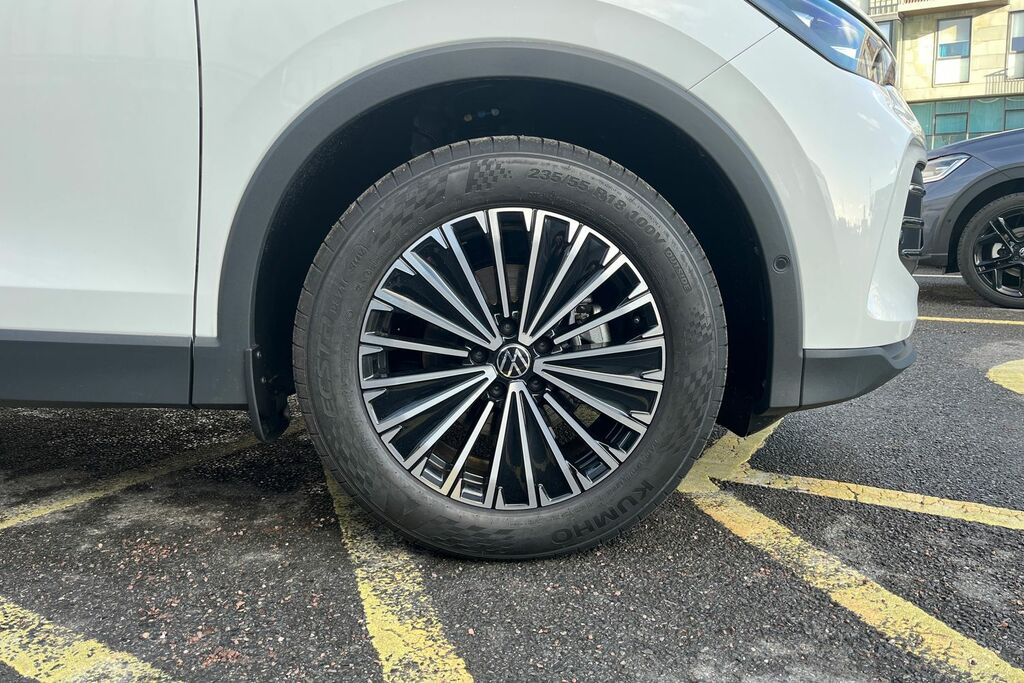 Volkswagen Tiguan 1.5 Etsi 150 Match Dsg WG75YRF White #5