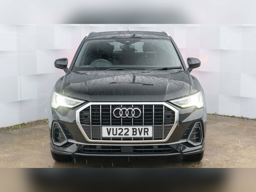 Audi Q3 Tfsi S Line VU22BVR #2