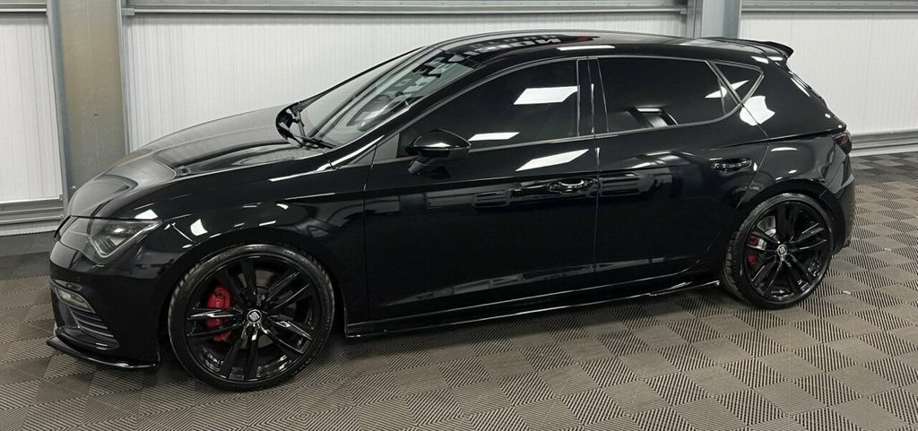Seat Leon 2.0 Tsi Cupra 300 201767 YC67FBF Black #2
