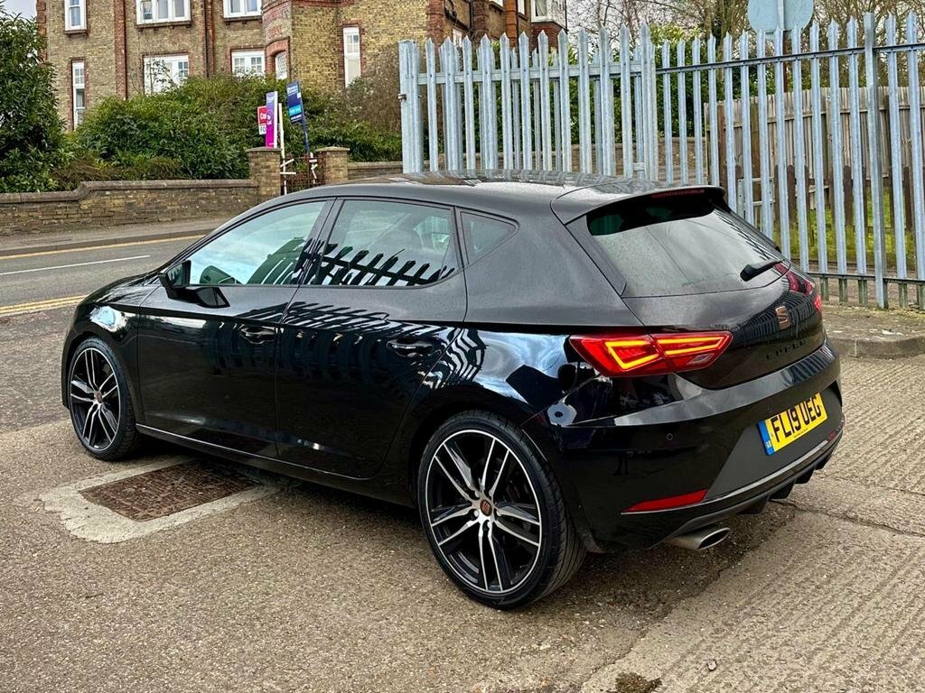 Seat Leon 2.0 Tsi Cupra 290 Lux 201919 FL19UEG Black #4