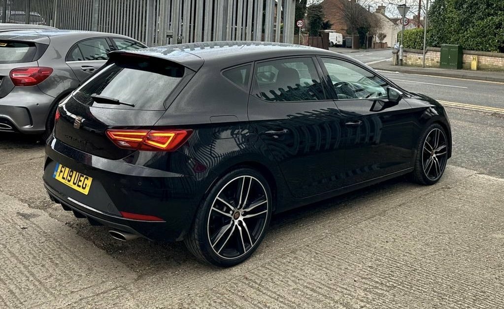 Seat Leon 2.0 Tsi Cupra 290 Lux 201919 FL19UEG Black #6