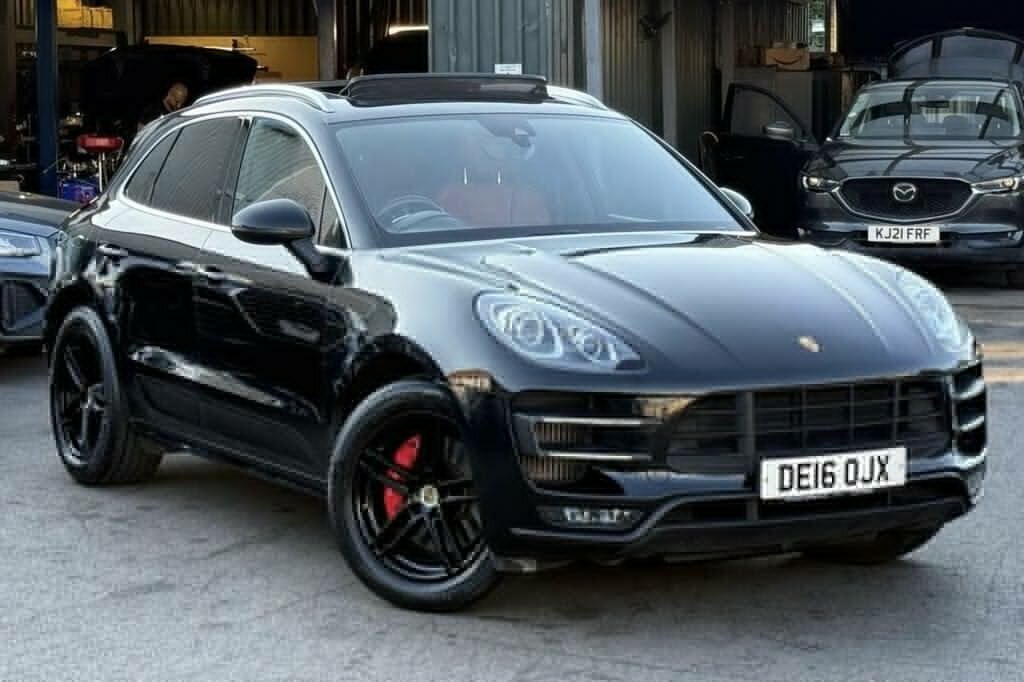 Porsche Macan 3.6 T V6 Turbo 201616 Black