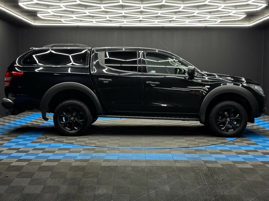 Fiat Fullback 2.4 Fullback Cross Double Cab 2.4 180 Hp 5Spd Black #4
