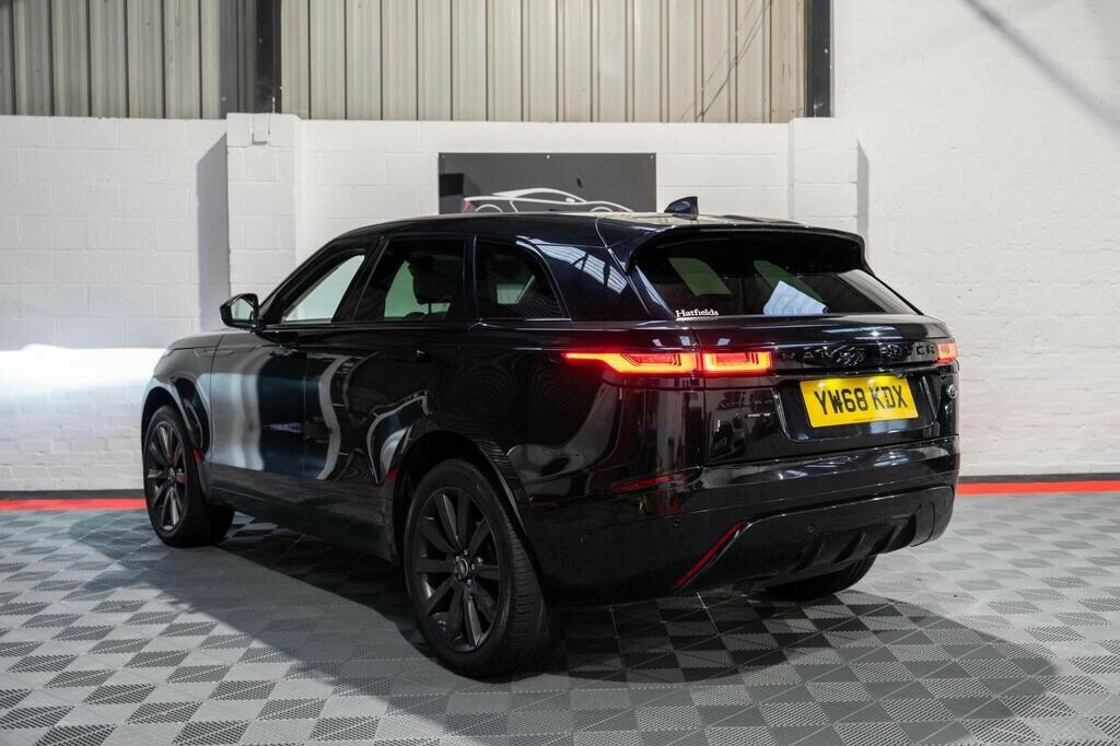 Land Rover Range Rover Velar 2.0 D180 R-dynamic Se 201868 YW68KDX Black #4