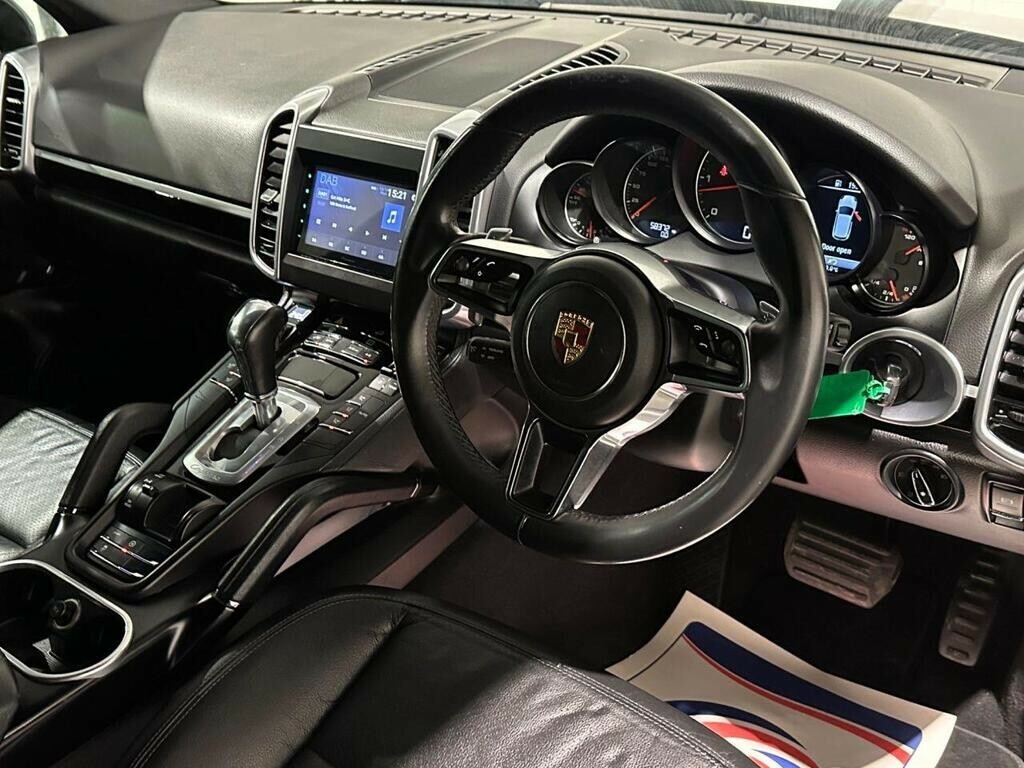 Porsche Cayenne 3.0 Td V6 201515 Black #2