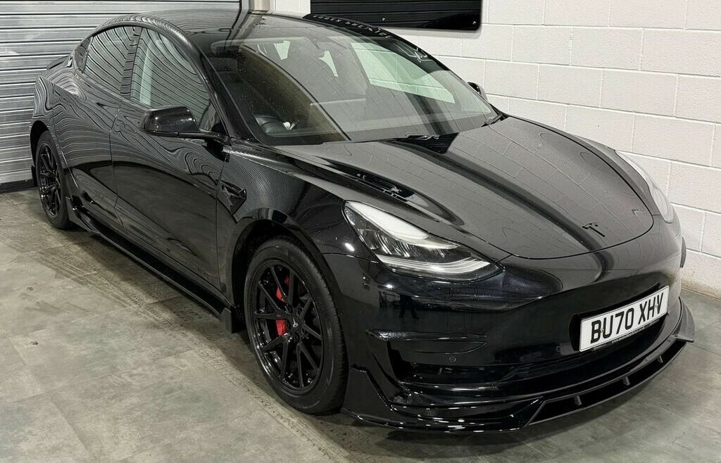 Tesla Model 3 Standard Range Plus 202070 Black
