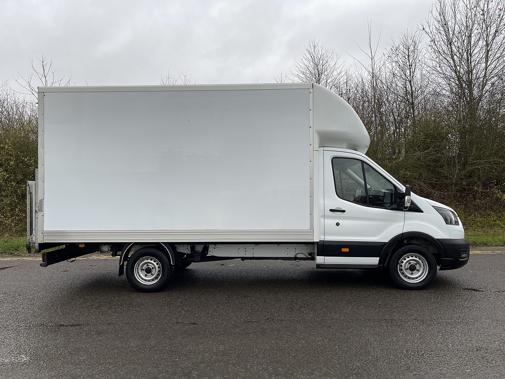 Ford Transit Custom Luton WN71EWM White #3