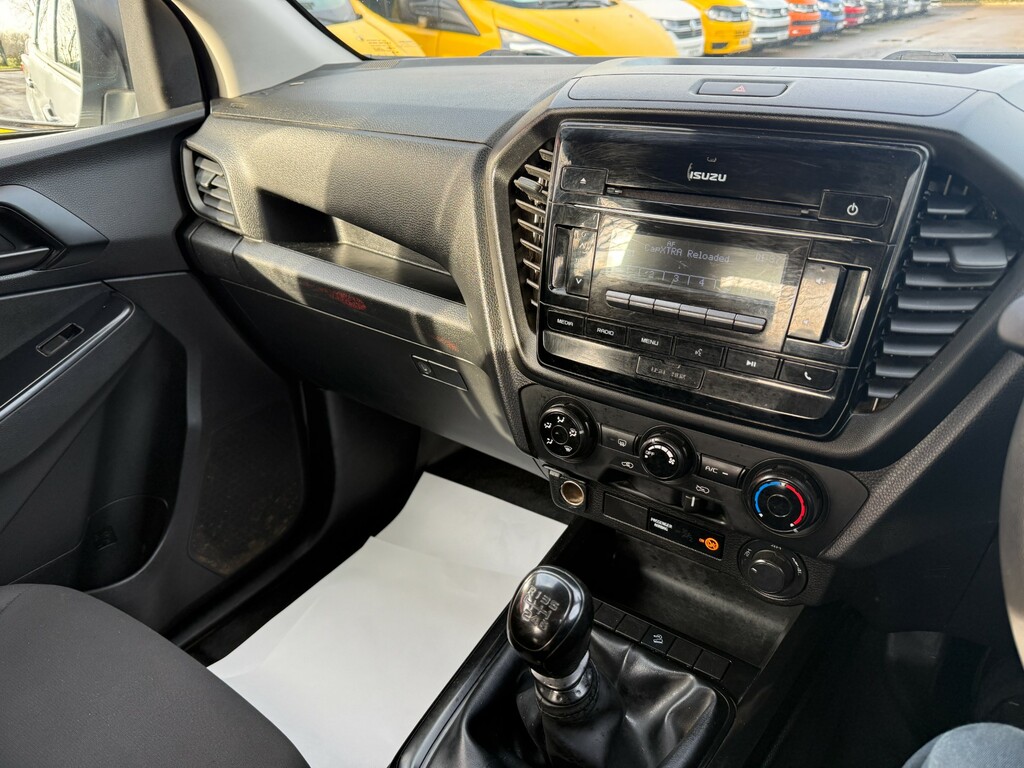 Isuzu D-Max Utility Dcb 4X4 Eu6 BX23UVV White #6