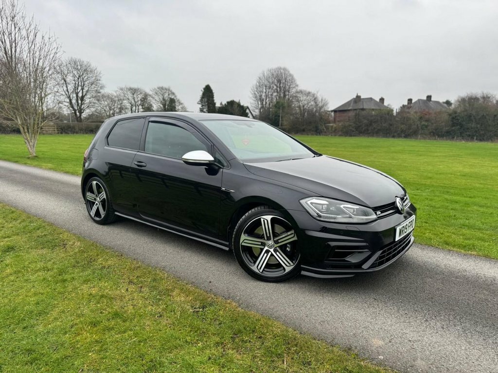 Volkswagen Golf 2L R WR19FPO Black