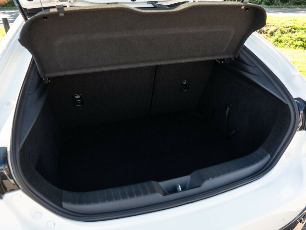 Mazda 3 Hatchback 062 Grey #9