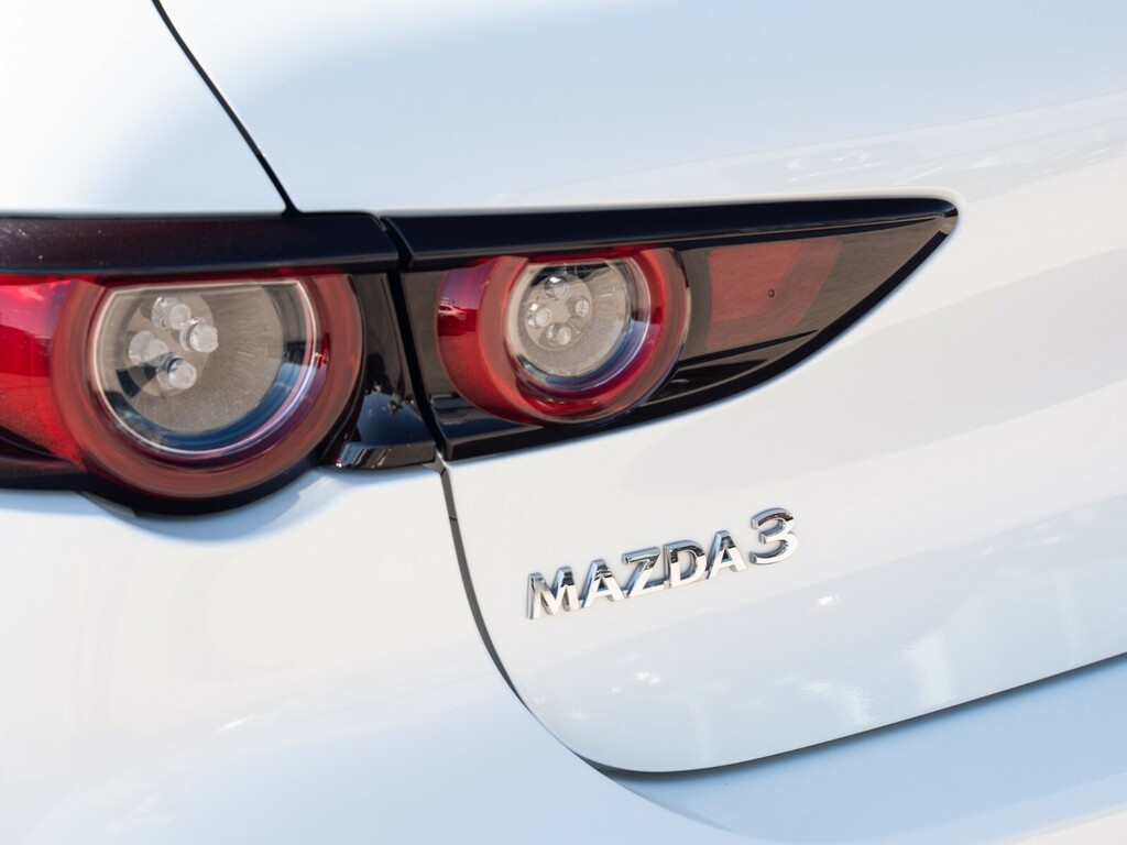Mazda 3 Hatchback 062 Grey #17