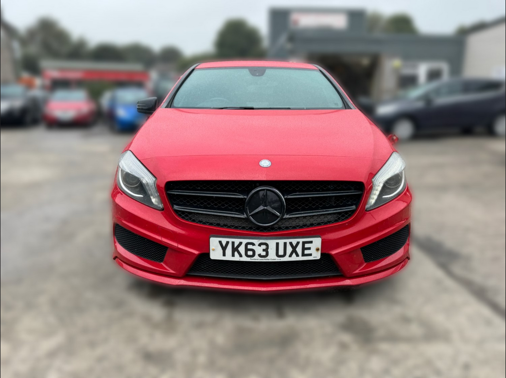 Mercedes-Benz A Class A200 Cdi Blueefficiency YK63UXE Red #2