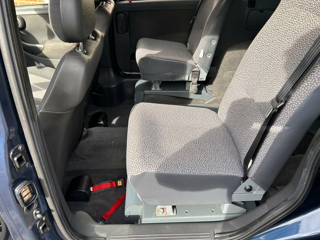 Vauxhall Combo Tour Tour Essentia Cdti Silver #8