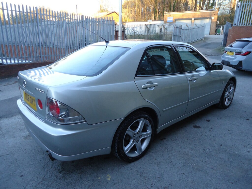 Lexus IS Saloon 2.0 200 Se 1999 Silver #4