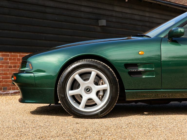 Aston Martin V8 Vantage Red #54