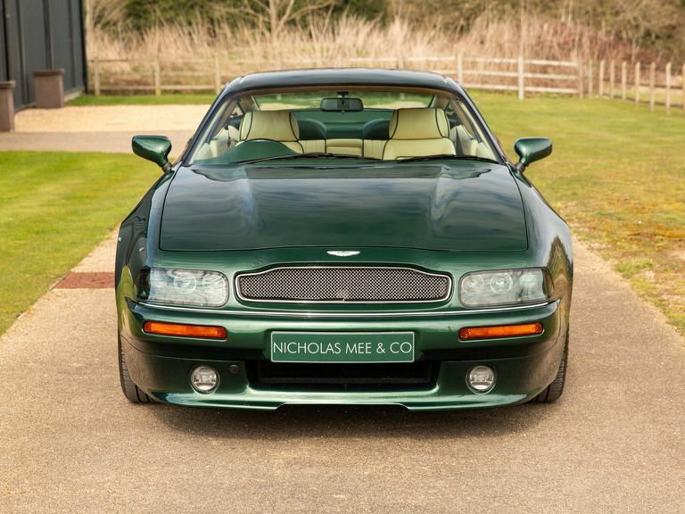 Aston Martin V8 Vantage Red #11