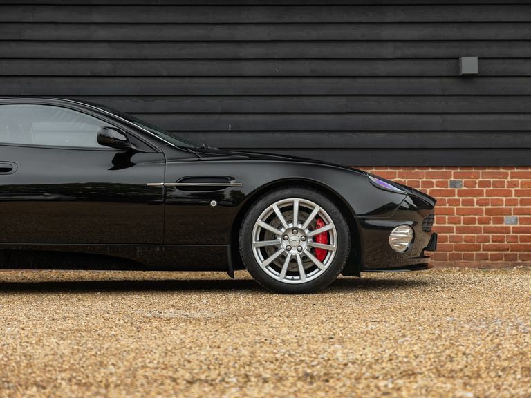 Aston Martin Vanquish 6.0 V12 Coupe T-tronicii Euro 5 565 Bh Black #8