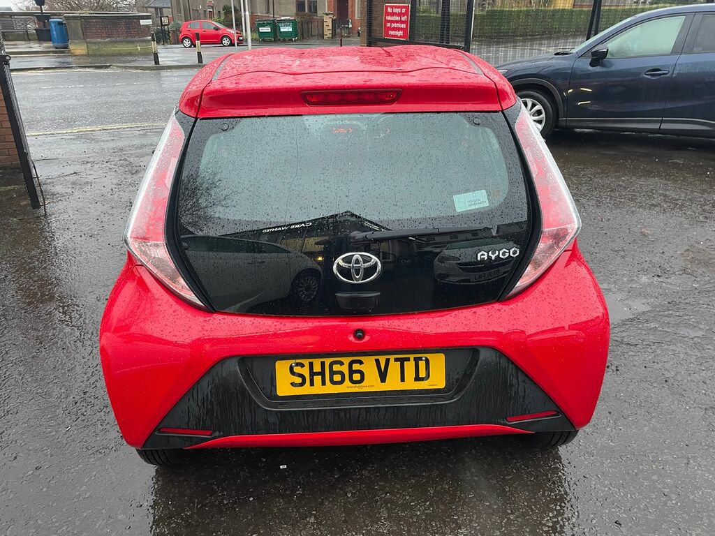 Toyota Aygo Aygo Hatchback SH66VTD Red #5