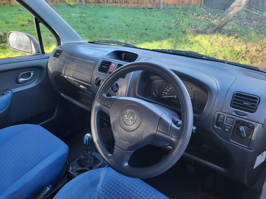 Vauxhall Agila 1.2I Enjoy Silver #10