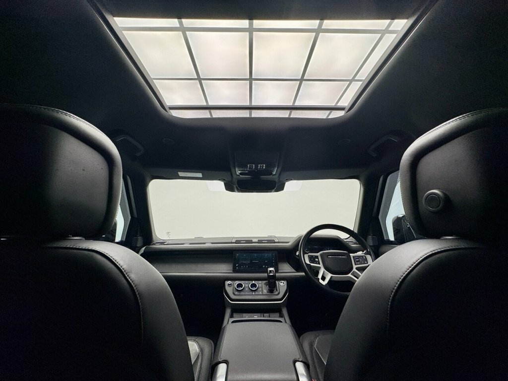 Land Rover Defender 2L X-dynamic Hse KN71HYS Silver #2