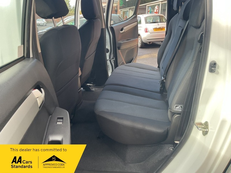 Isuzu Rodeo 2.5 Td Utah Vision Black #10