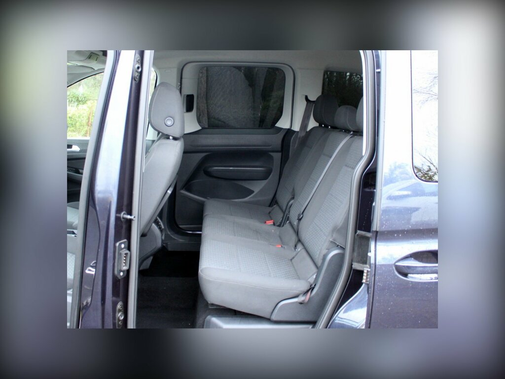 Ford Tourneo Connect 2.0 Ecoblue Titanium Mpv Dct Euro 6 S Blue #3