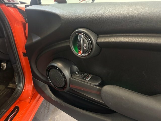 Mini Hatch 1.5 Cooper Sport Hatchback Euro MT19JDU Orange #5