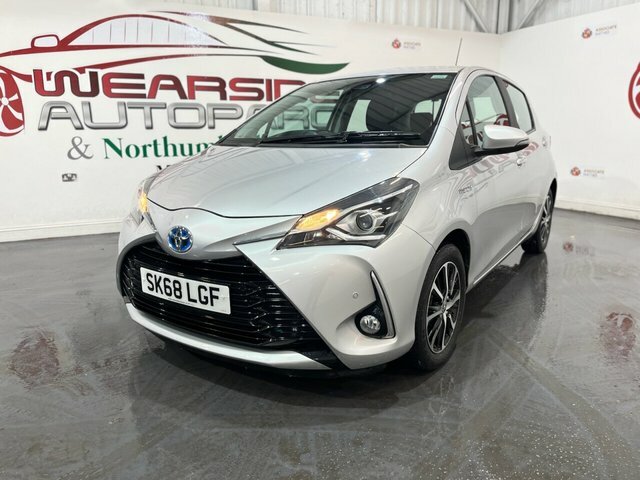 Toyota Yaris 1.5 Vvt-h Icon Tech Hatchback Hybrid E- SK68LGF Silver #3