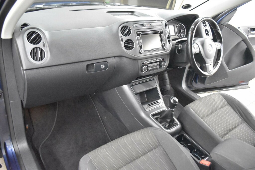Volkswagen Tiguan 2.0 Tdi Bluemotion Tech Se 2Wd Euro 5 Ss Blue #3