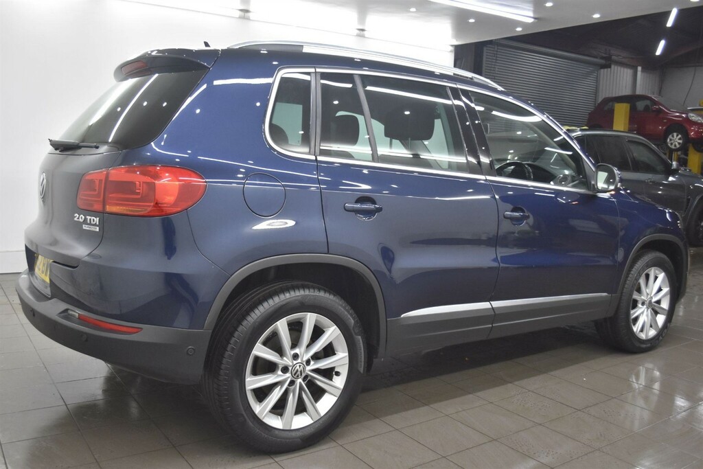 Volkswagen Tiguan 2.0 Tdi Bluemotion Tech Se 2Wd Euro 5 Ss Blue #2