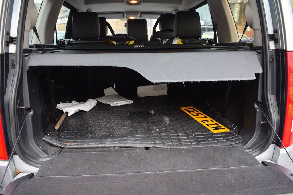 Land Rover Discovery Discovery Black #17