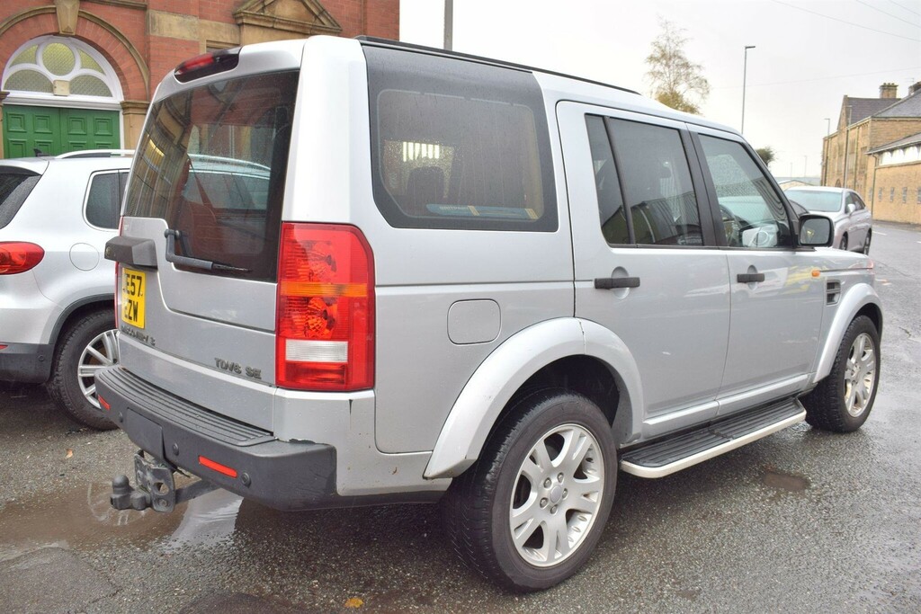 Land Rover Discovery Discovery Black #2