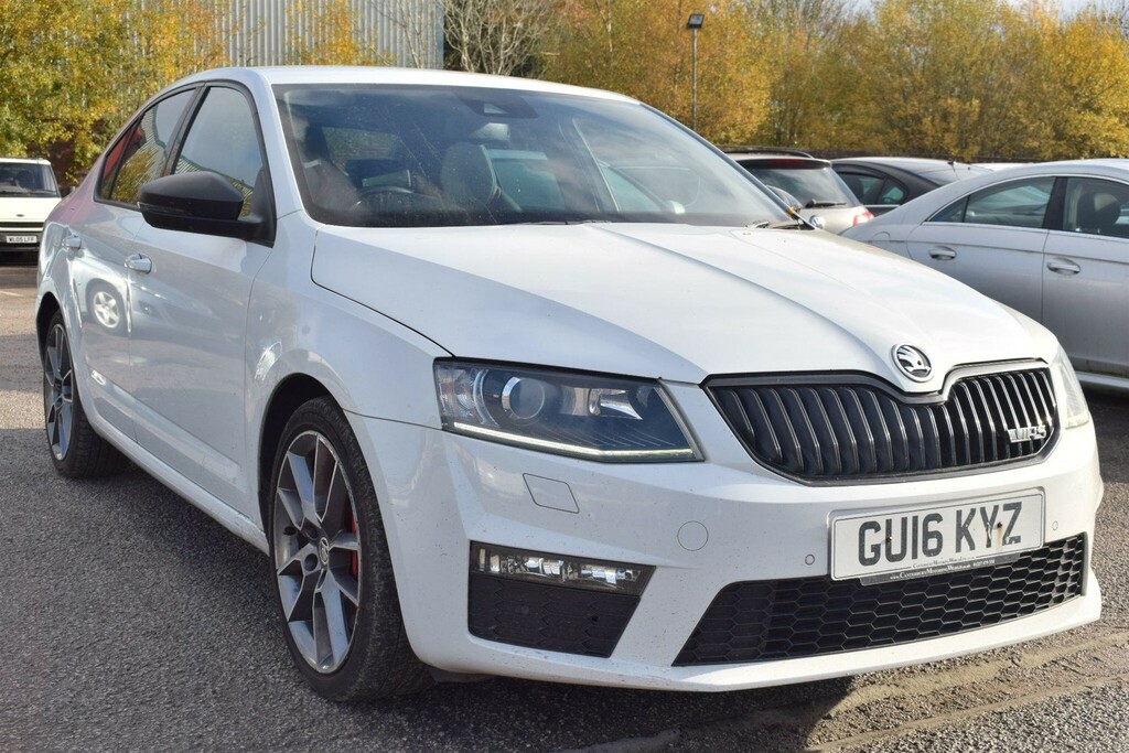 Skoda Octavia 2.0 Tfsi Vrs Euro 6 Ss Snav White
