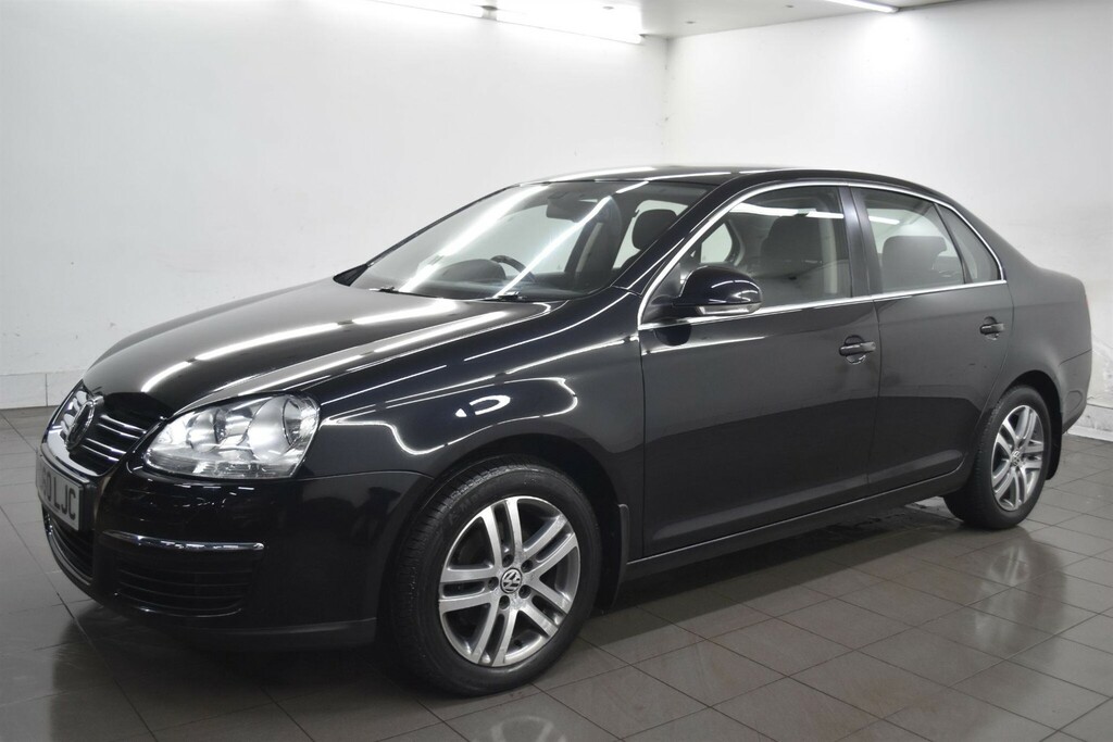 Volkswagen Jetta 2.0Tdi Se Grey #24