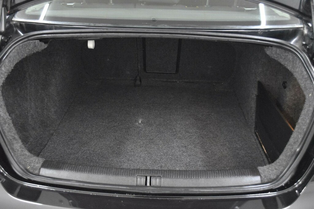 Volkswagen Jetta 2.0Tdi Se Grey #23