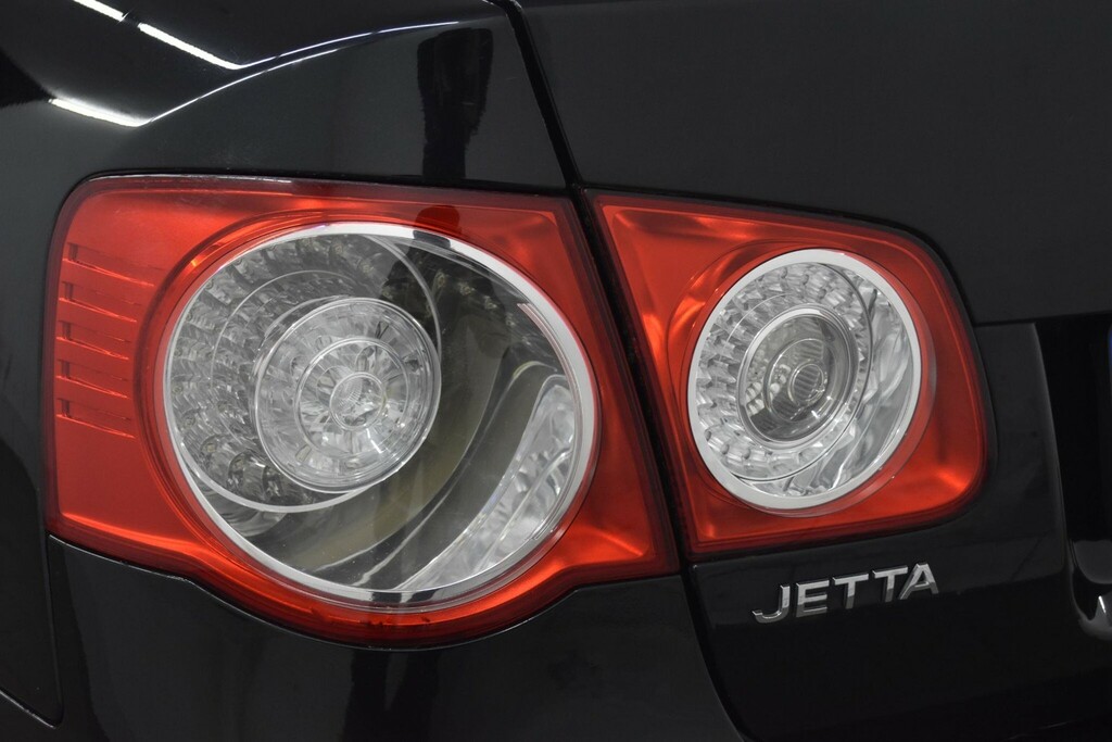 Volkswagen Jetta 2.0Tdi Se Grey #26