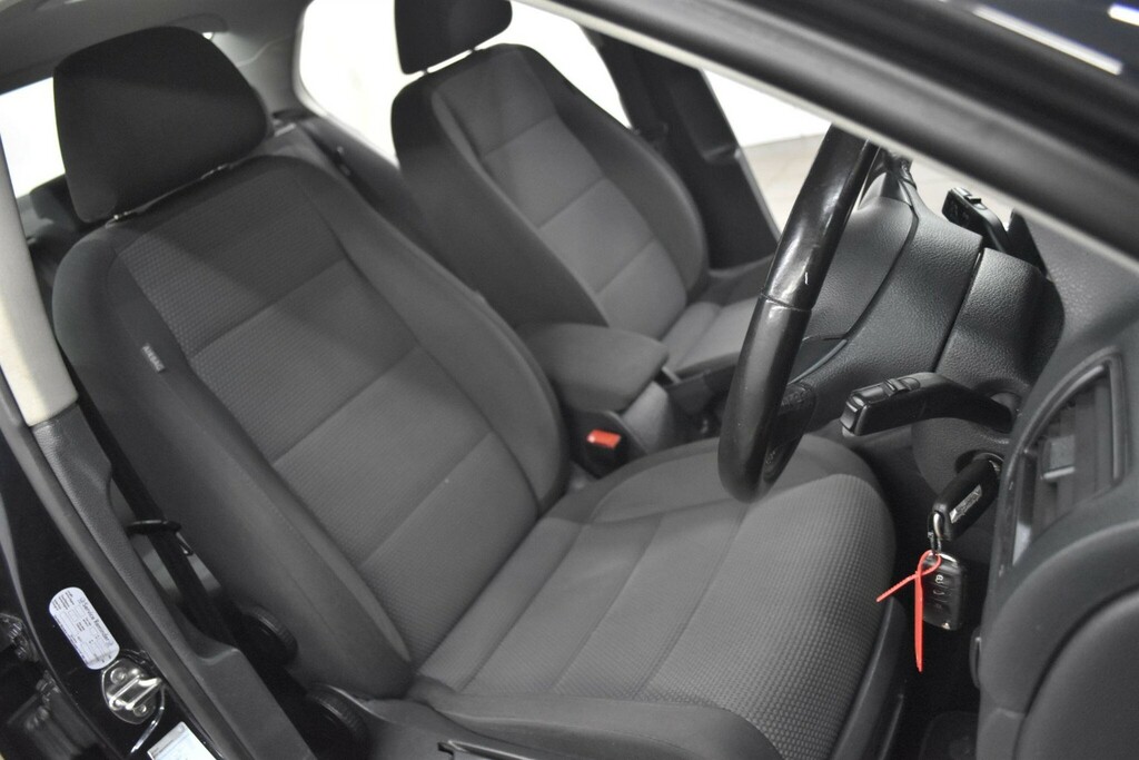 Volkswagen Jetta 2.0Tdi Se Grey #34