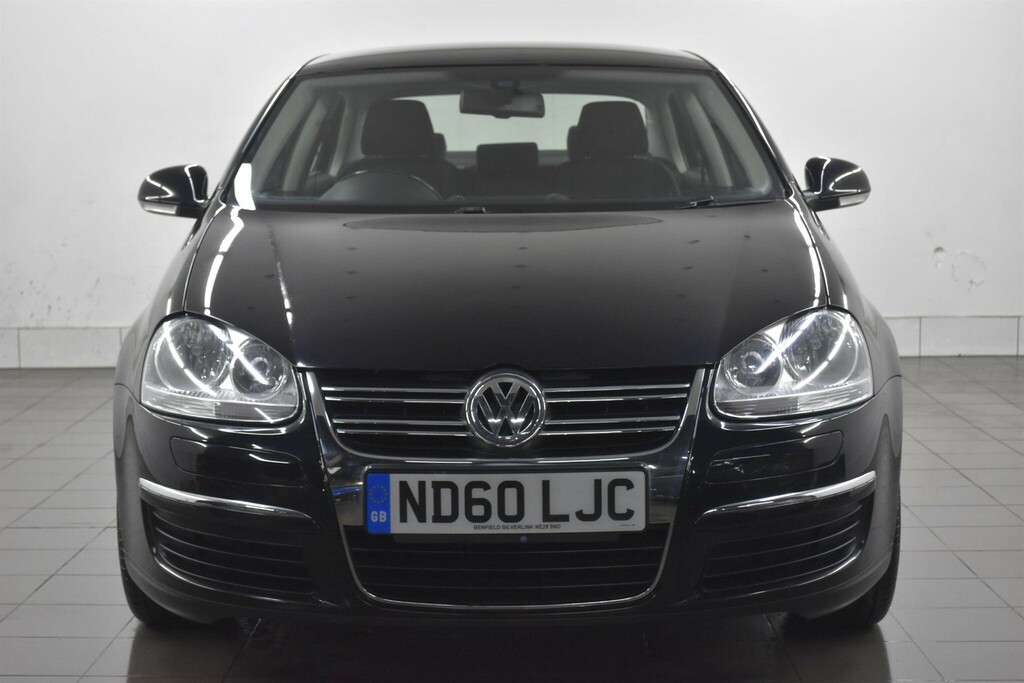 Volkswagen Jetta 2.0Tdi Se Grey #30