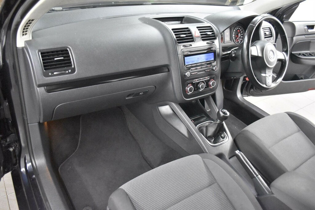 Volkswagen Jetta 1.6 Tdi Se Euro 5 Black #3