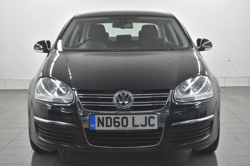 Volkswagen Jetta 2.0Tdi Se Grey #18