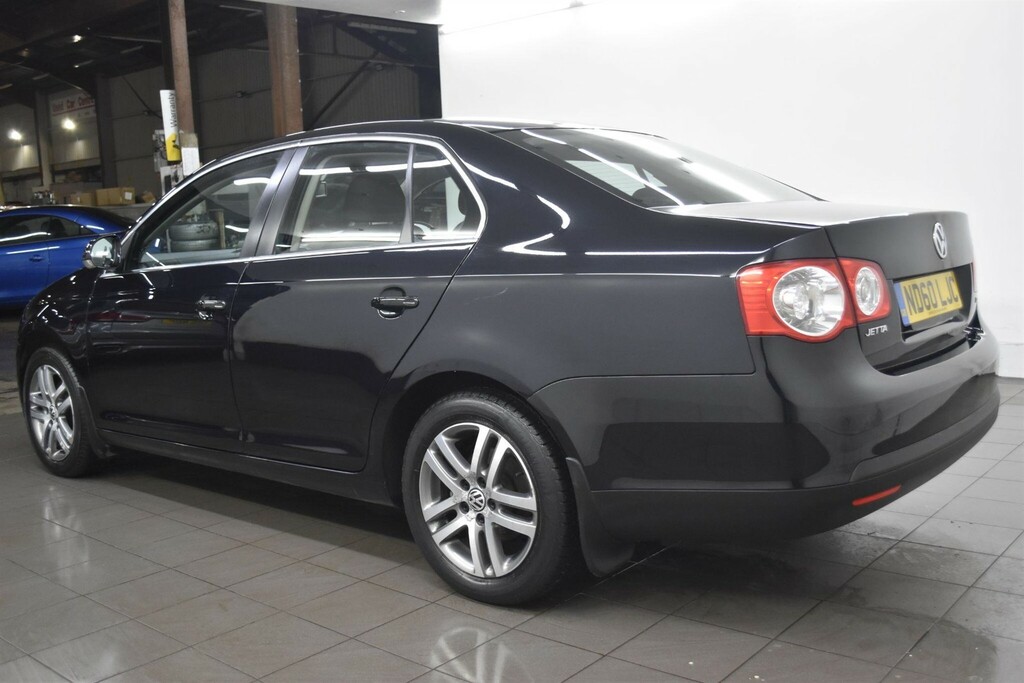 Volkswagen Jetta 2.0Tdi Se Grey #22