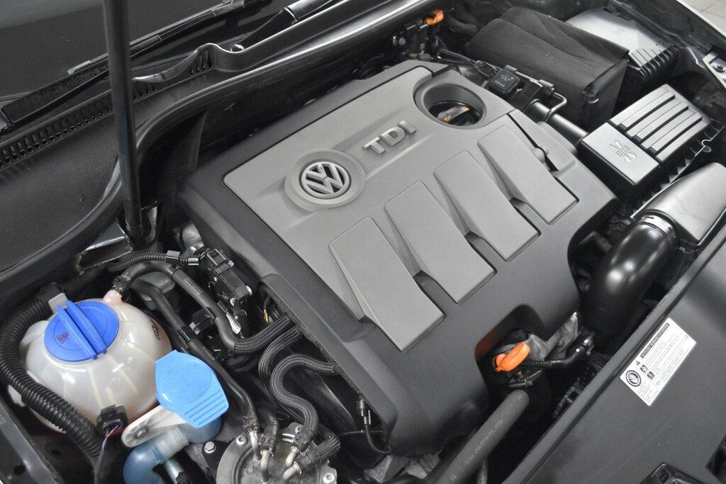 Volkswagen Jetta 2.0Tdi Se Grey #7