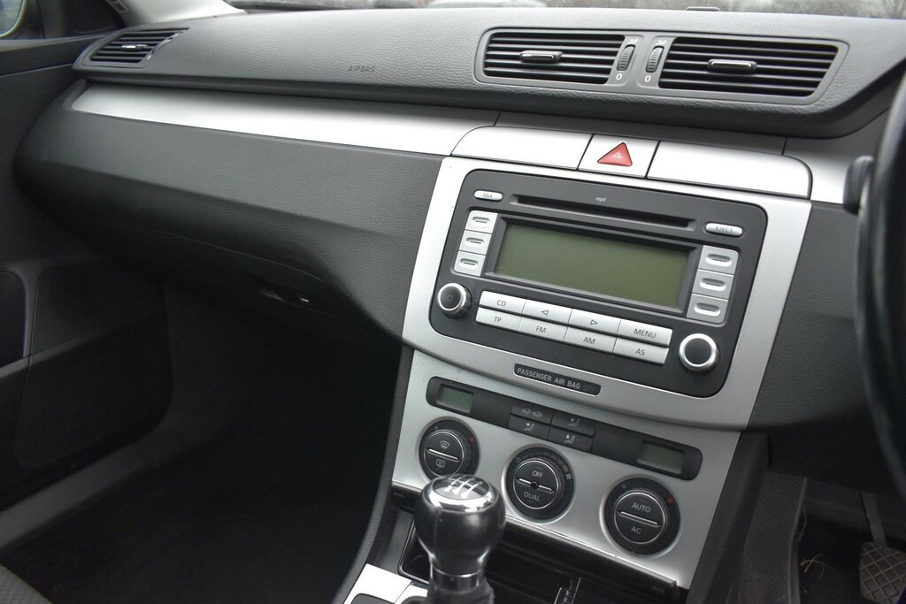 Volkswagen Passat 2.0 Tdi Sel Grey #4