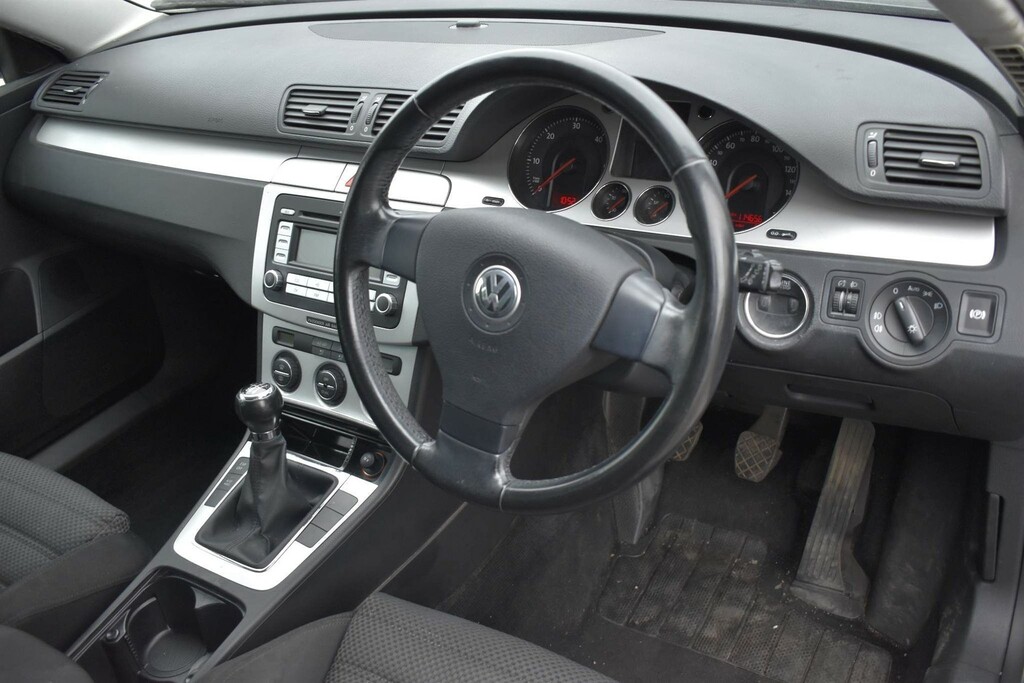 Volkswagen Passat 2.0 Tdi Sel Grey #2