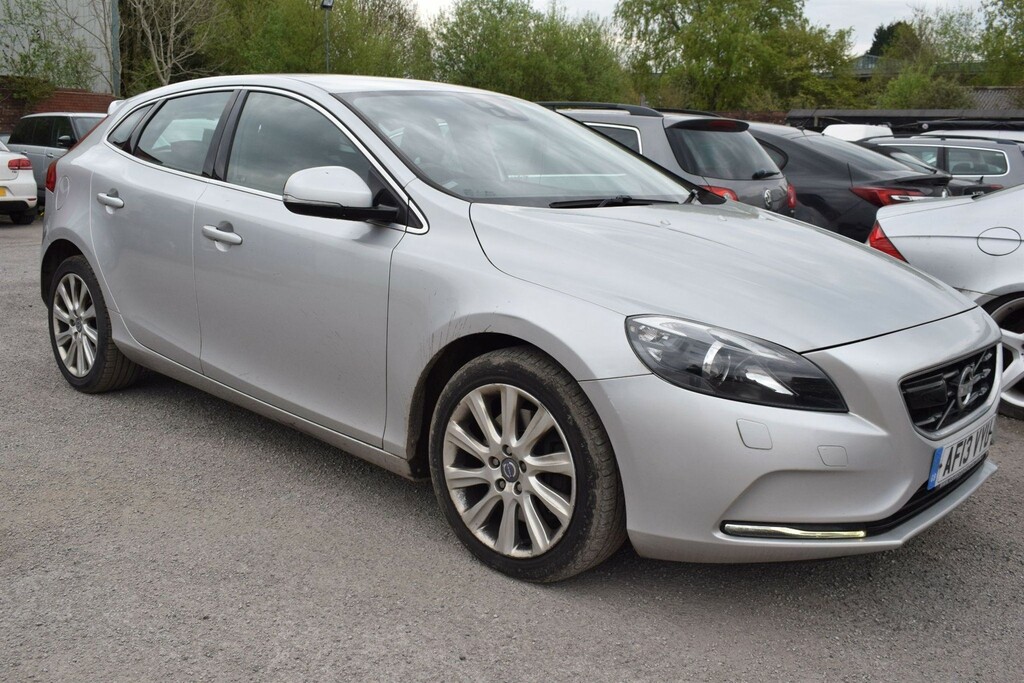Volvo V40 2.0 D3 Se Lux Nav Geartronic Euro 5 Ss Silver
