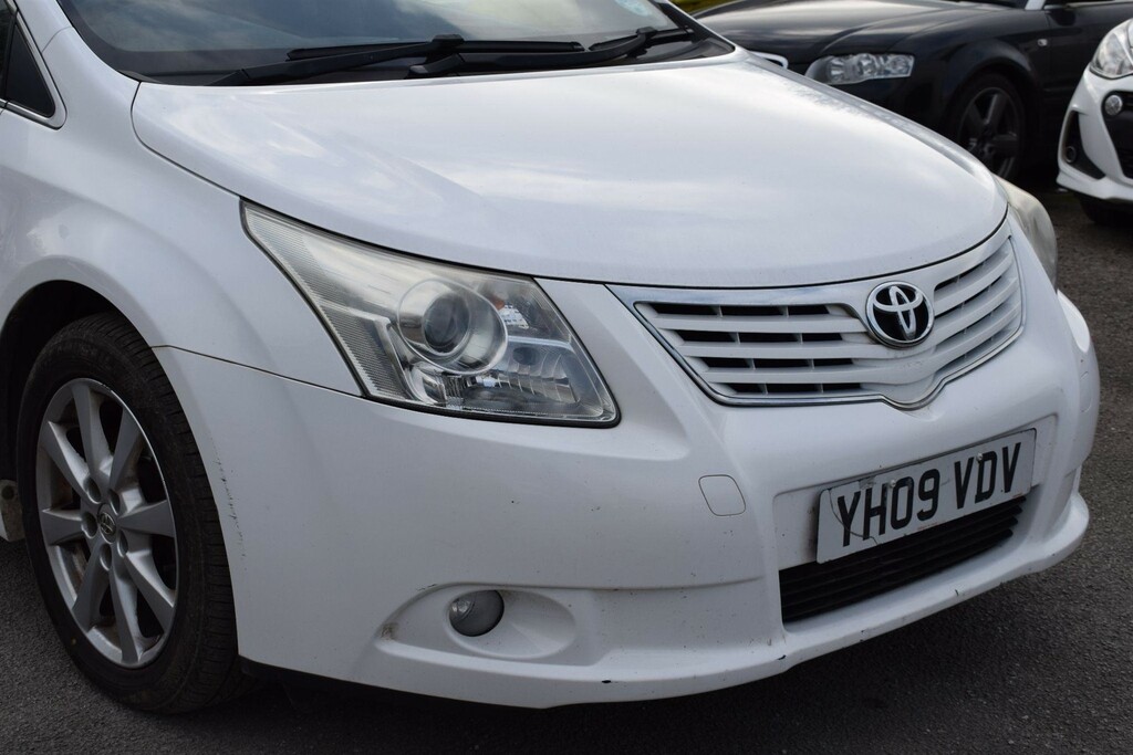 Toyota Avensis 1.8 V-matic Tr Euro 4 White #6